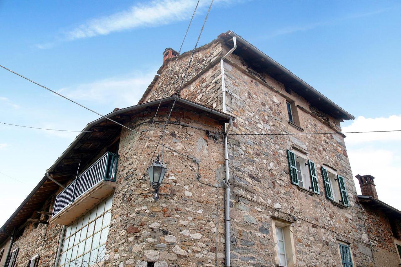 La Vecchia Torre Apartment Porto Valtravaglia Luaran gambar
