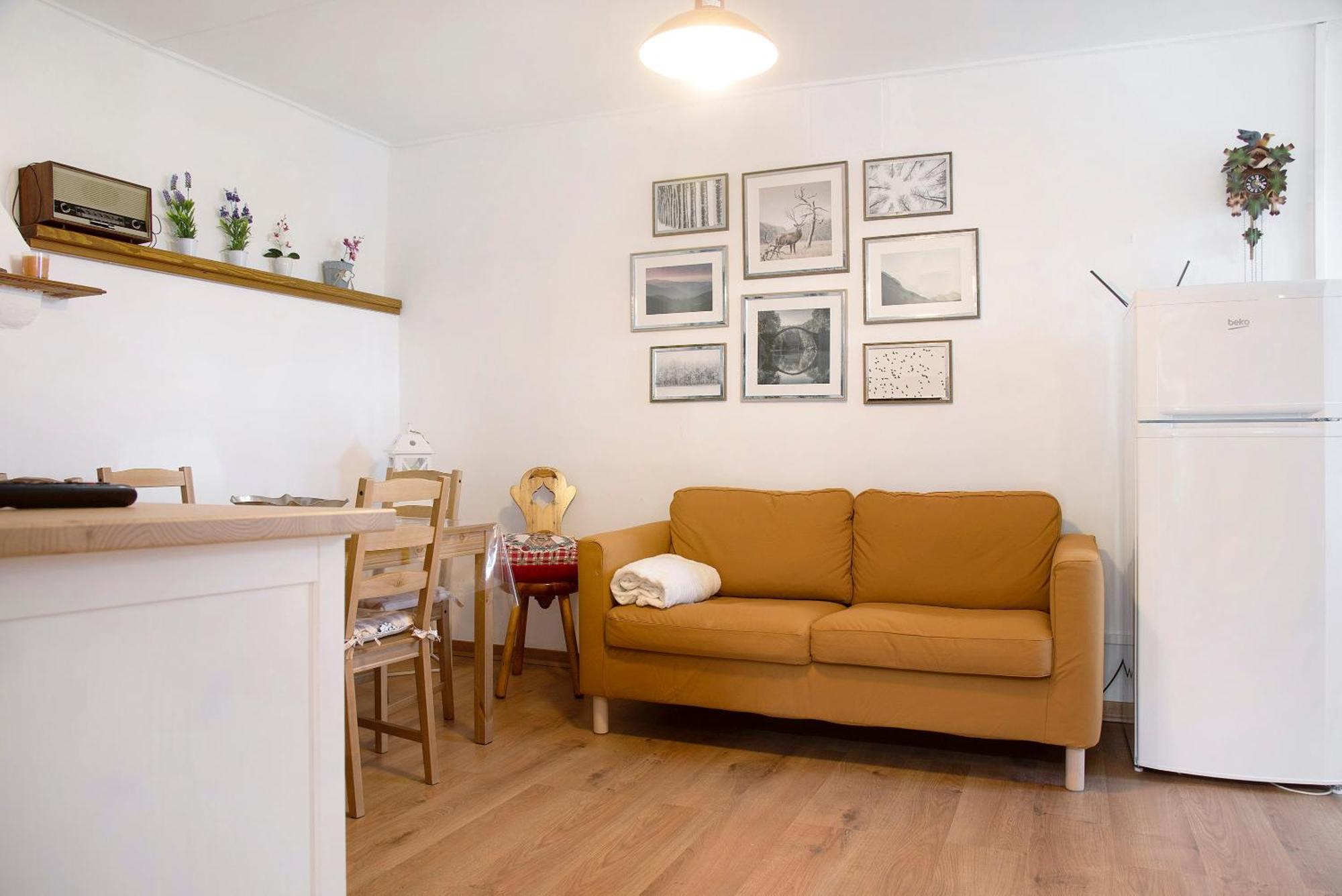 La Vecchia Torre Apartment Porto Valtravaglia Luaran gambar