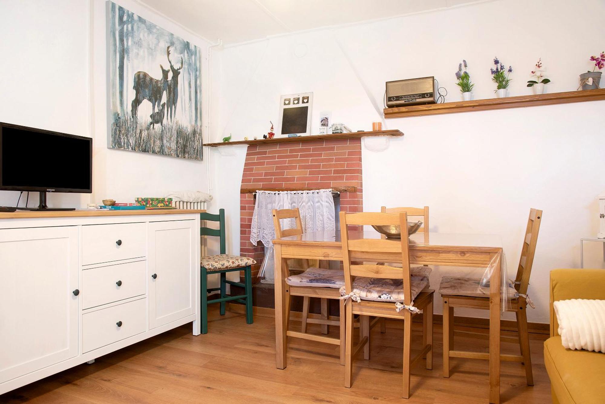 La Vecchia Torre Apartment Porto Valtravaglia Luaran gambar